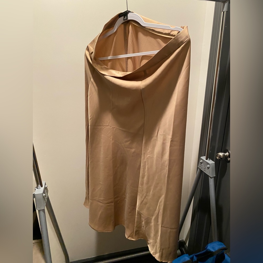 BANANA REPUBLIC SATIN SLIP SKIRT *CHAMPAGNE TOAST 14 TALL
